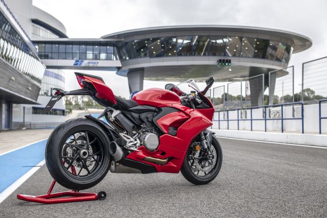 ducati panigale v2 teaser upcoming launch