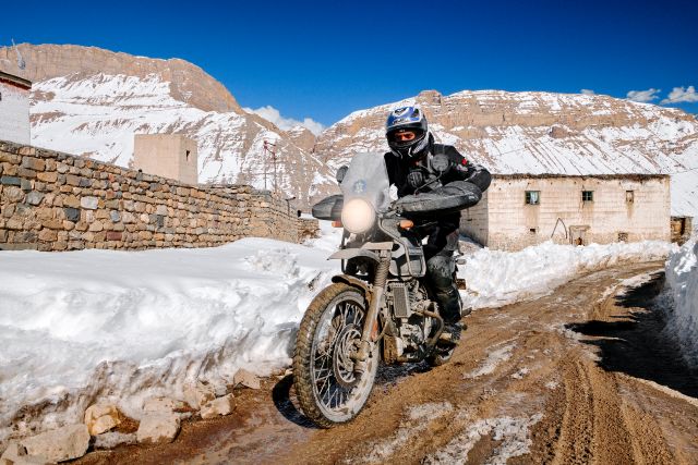 Royal_Enfield_Whiteout_20200225_150213 WEB