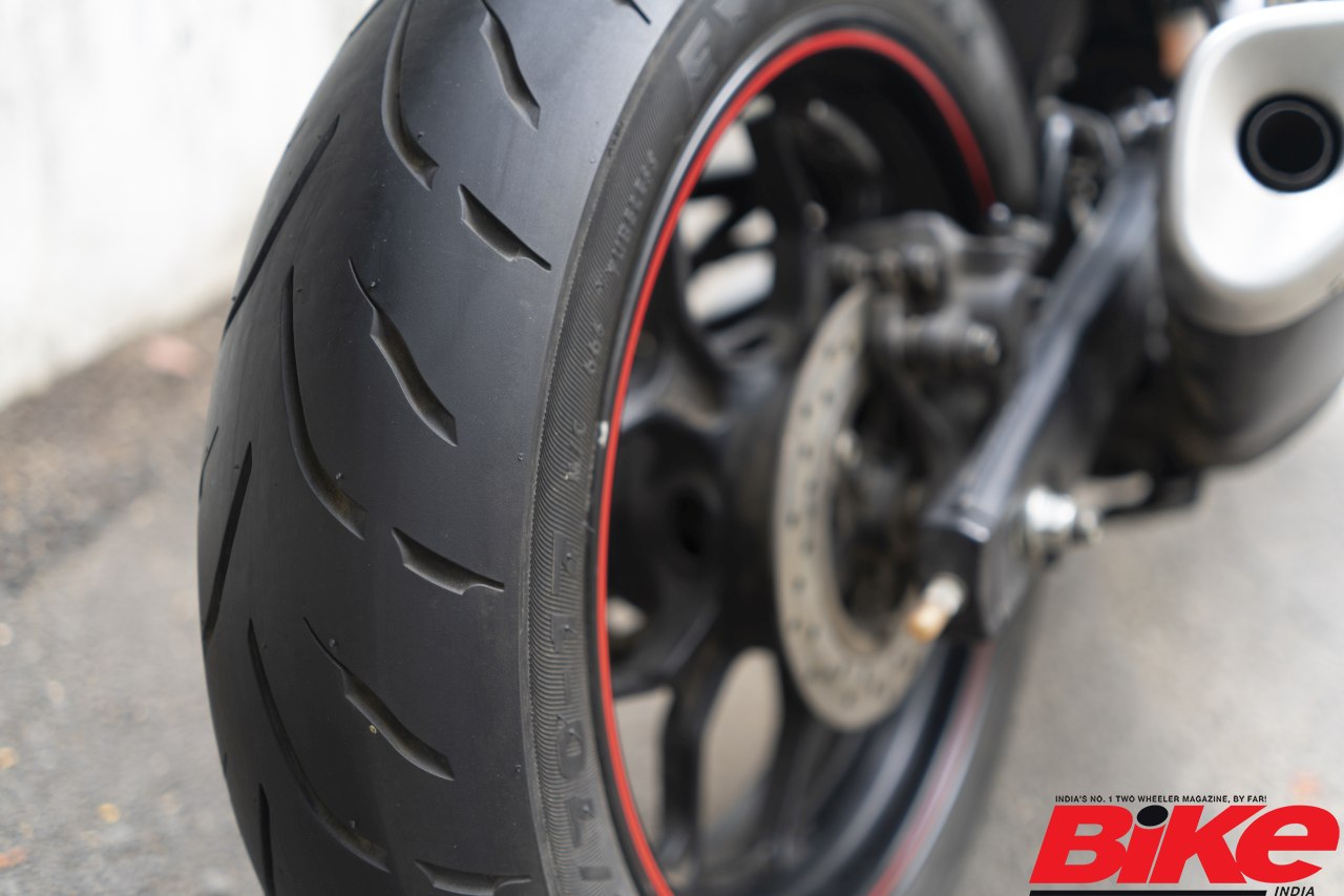 We slap on Maxxis Extramaxx rubber onto our staffer's Yamaha YZF-R3