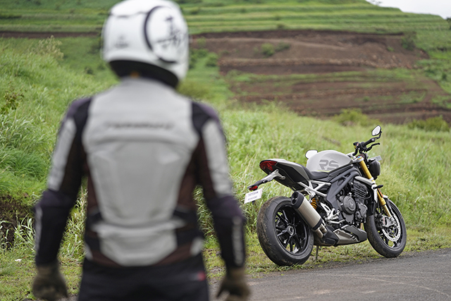 Triumph Speed Triple 1200 RS India Review - Bike India