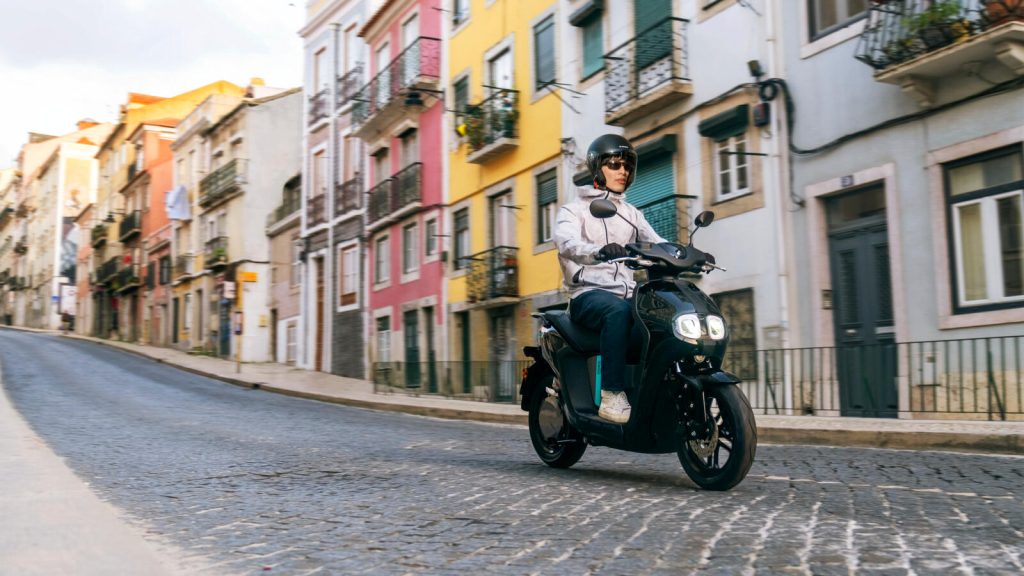 Yamaha testing electric scooter for India, to be based on Neo's platform -  India Today