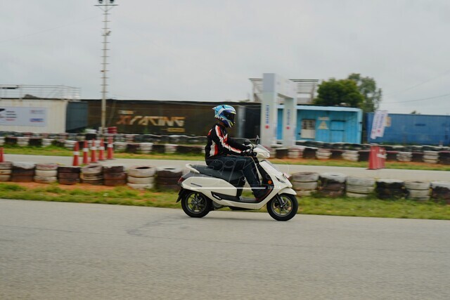 Suzuki e-Access