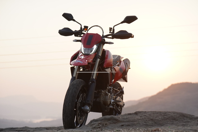 Ducati Hypermotard 698 Mono