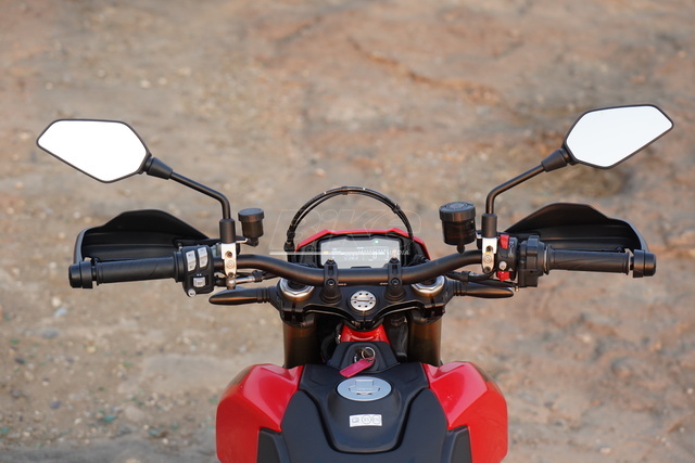 Ducati Hypermotard 698 Mono