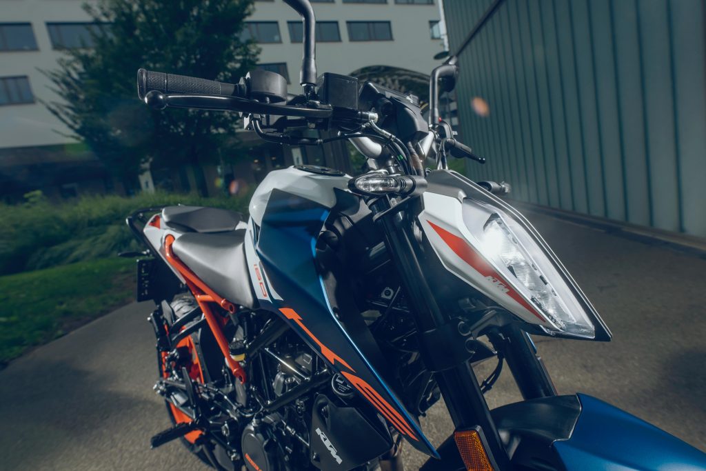 KTM 160 Duke 2025
