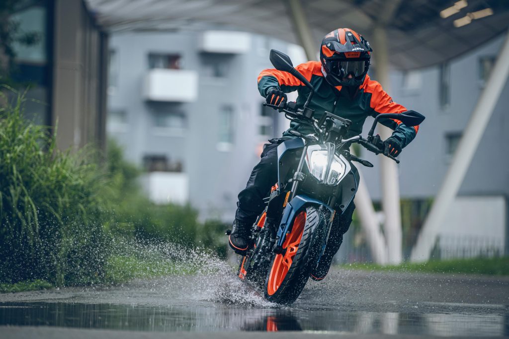 KTM 160 Duke 2025