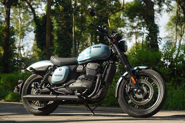 Yezdi Roadster 2025 First Ride Review.web 1