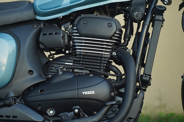 Yezdi Roadster 2025 First Ride Review.web 10