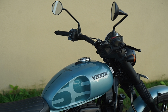 Yezdi Roadster 2025 First Ride Review.web 6