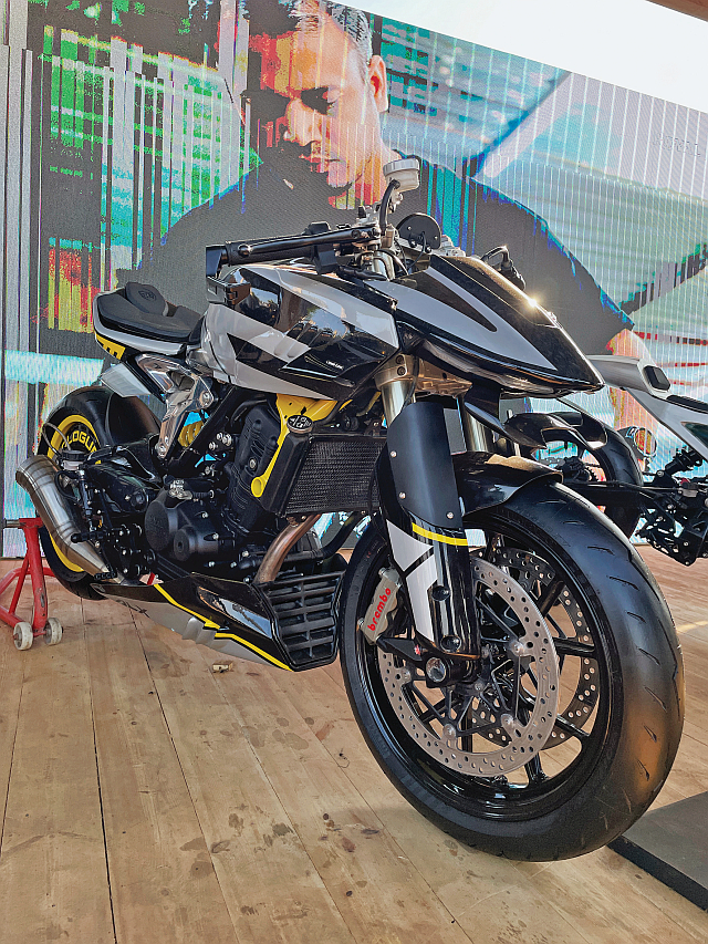 ALX 450 - Custom build winner Autologue. web