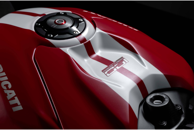 Ducati Superleggera V4 Centenario 